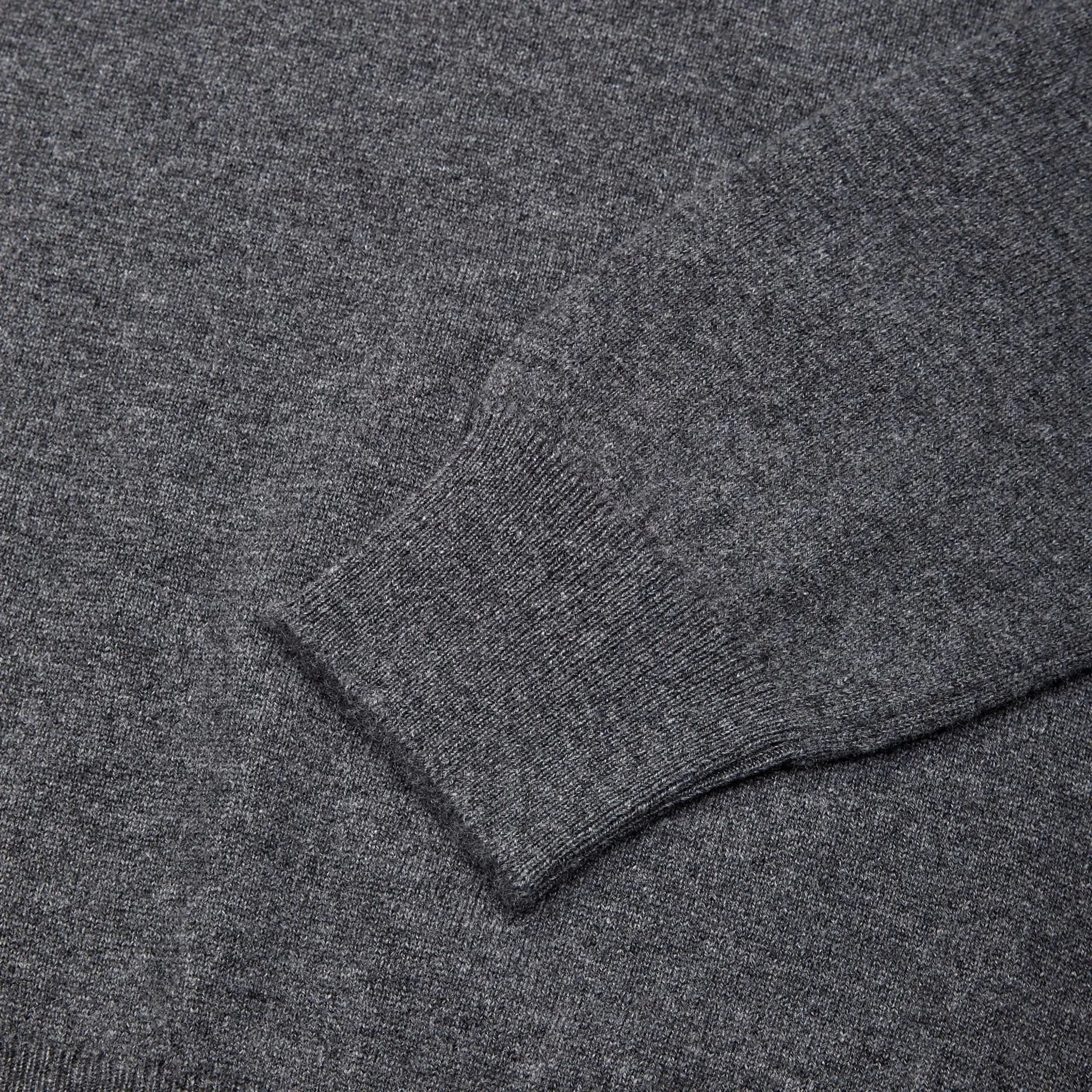 Cashmere crew neck in grey mélange