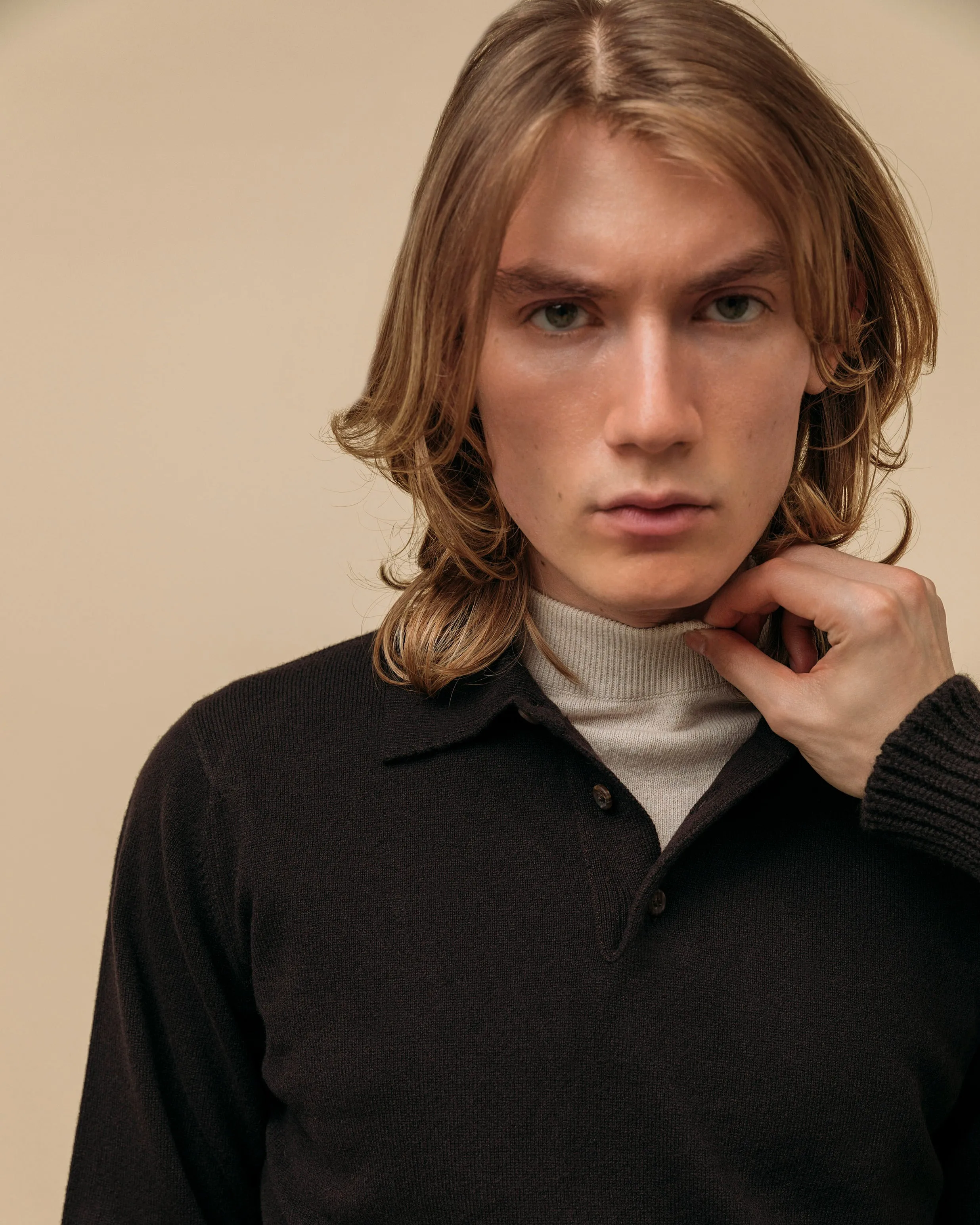 Cashmere polo shirt in dark brown