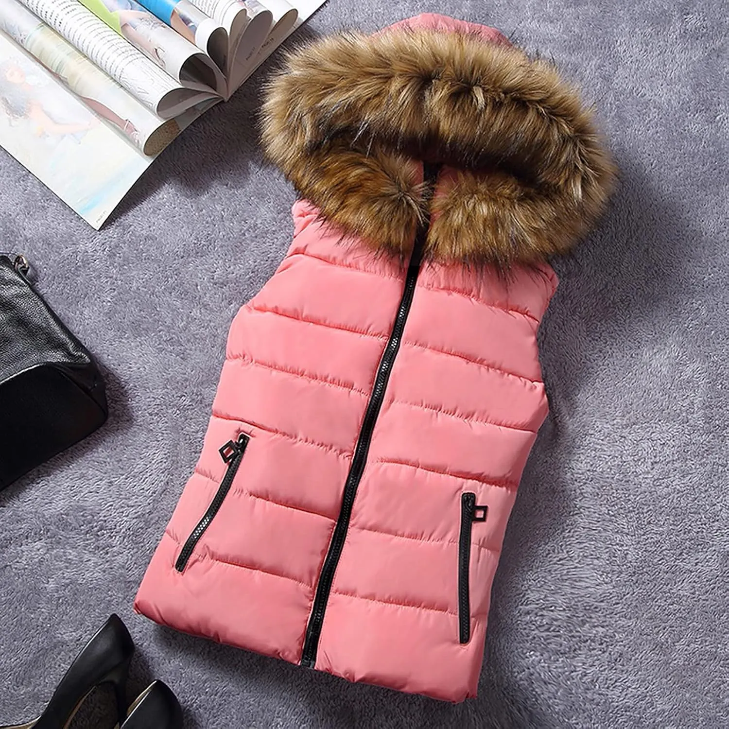 Dademeo Womens Puffer Vest with Fur Hood Winter Slim Fit Cropped Vest Coat Casual Outerwear Sleeveless Cotton-Padded Jacket