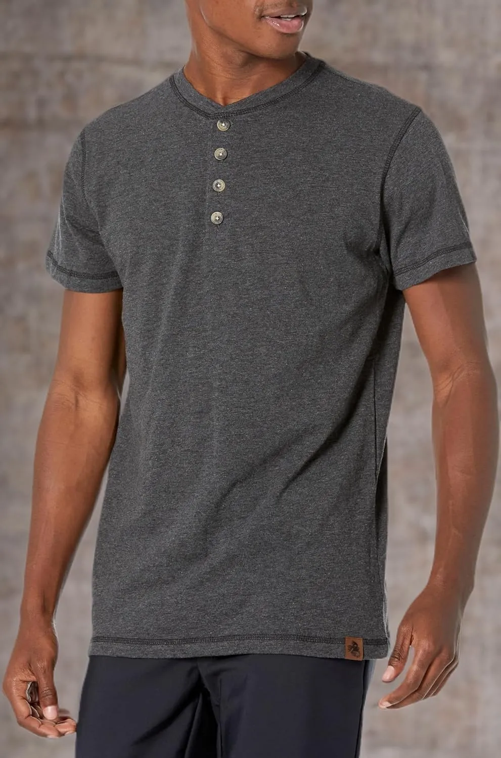 Legendary Whitetails Men's Maverick Slub Henley Short Sleeve Shirt