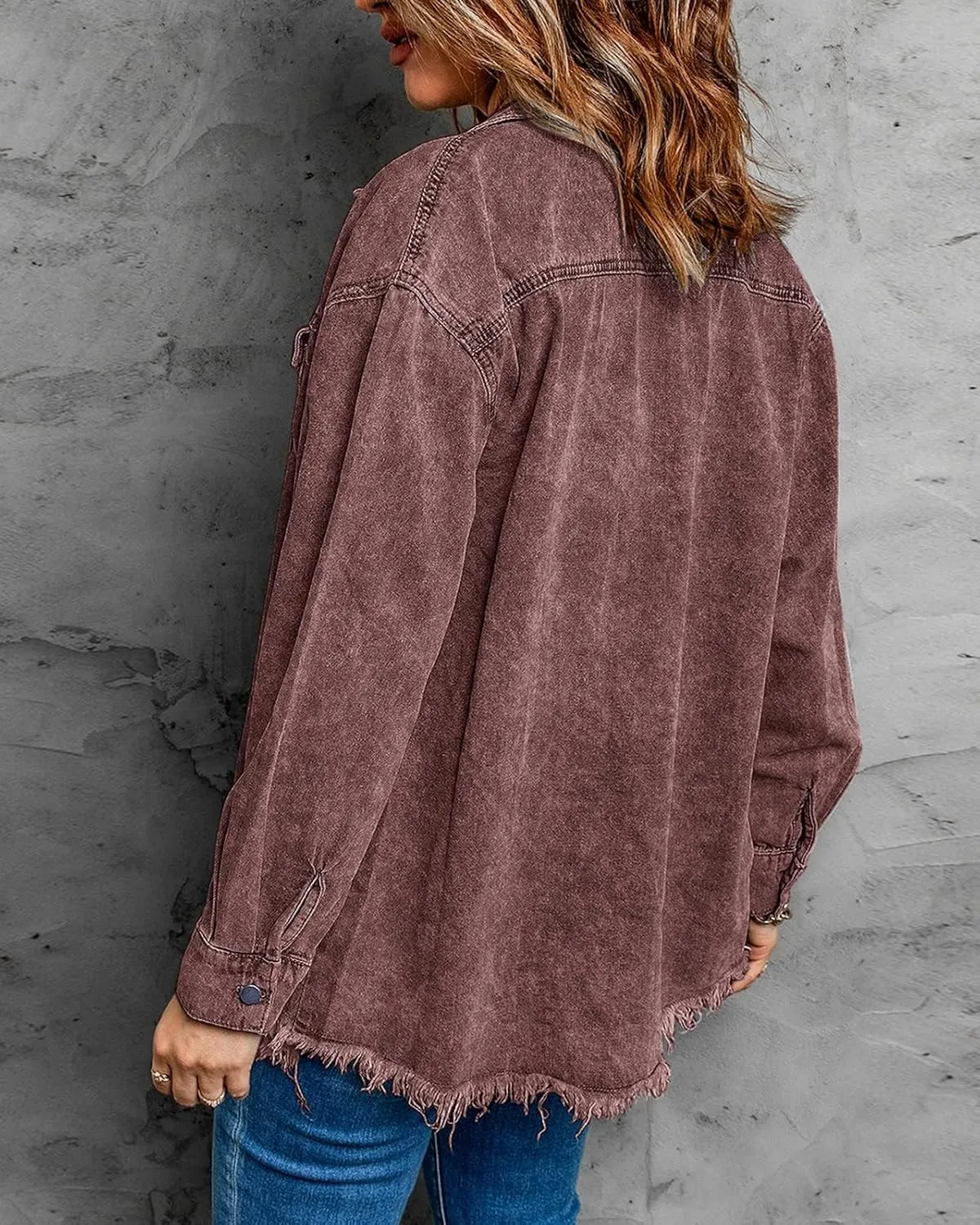 Vetinee Womens Oversized Button Up Frayed Hem Shacket Long Sleeve Pockets Denim Jean Jacket