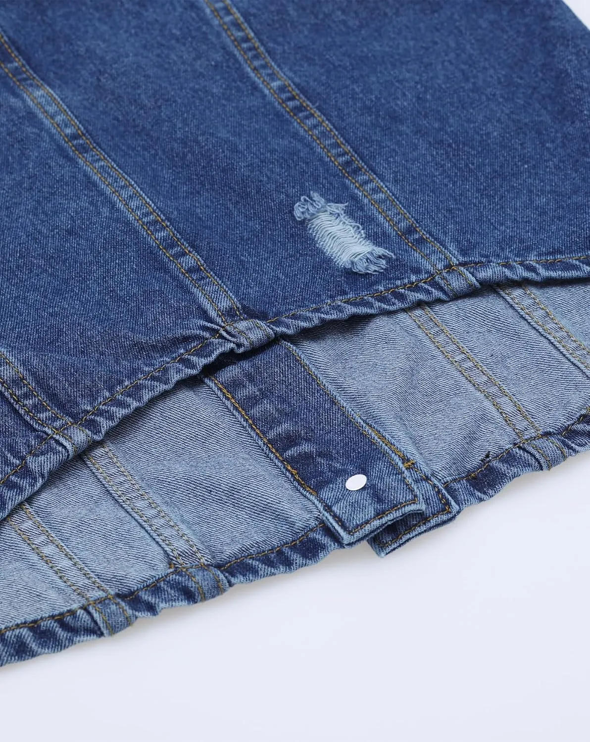 Women's Button Down Long Sleeve Cropped Denim Jean Jacket with Pockets
